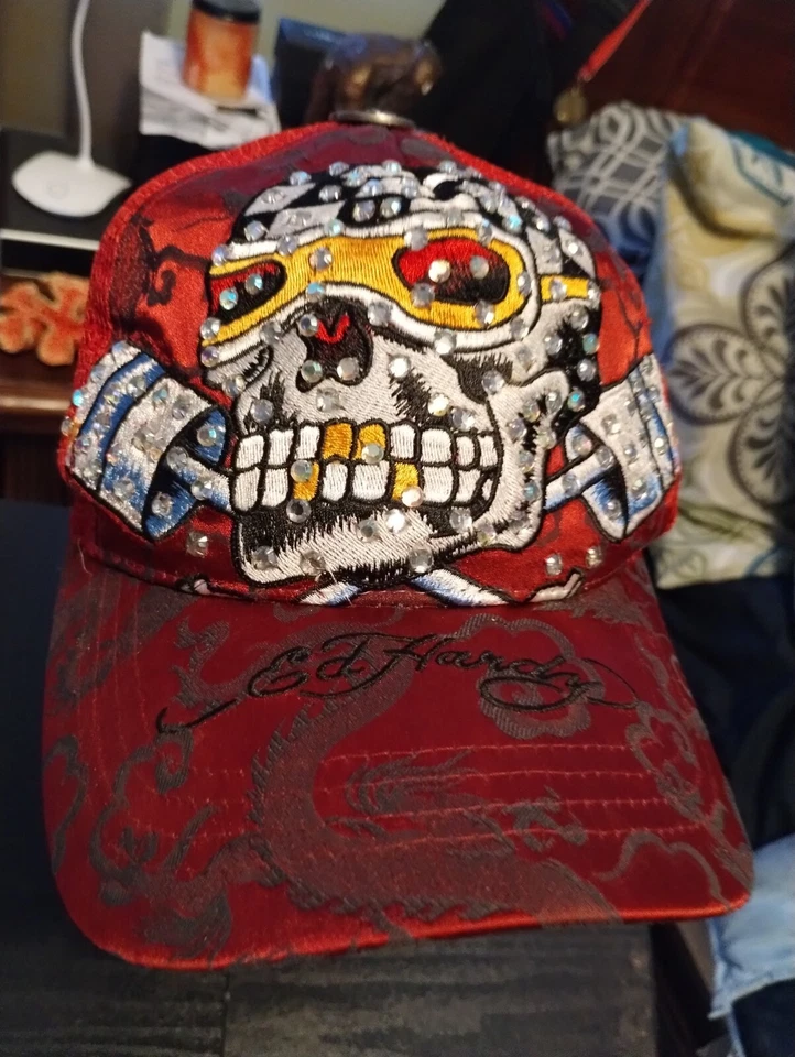 Don Ed Hardy Designs por Christian Audigier Trucker Sombrero Rojo Calavera Corredor Amor Snap Foto 2 de 4
