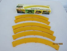 Vintage Aurora A-Jet 1/32 14" Radius 60D Spin Out Shoulders Box of 6 3221 1965