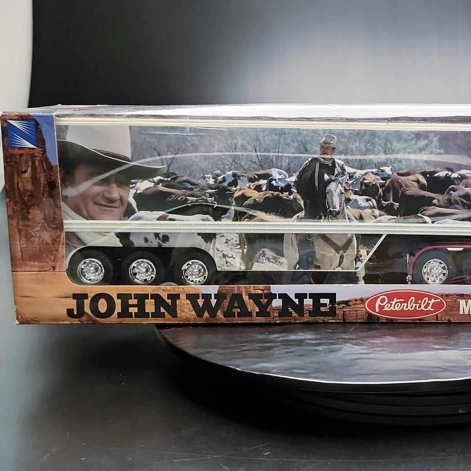 John Wayne Peterbilt 379 1:32 Scale Diecast Semi Truck Trailer New Ray 🚚 - Image 2 of 4