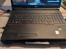Fujitsu Lifebook E554 15,6" i3 8GB RAM 580GB Win11 BT 3xUSB Business Laptop