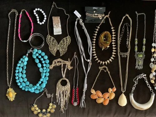 Mixed Lot Costume Jewelry - Vintage to Modern - NOT sterling silver- 30+ pieces