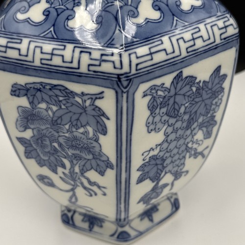 14 inch tall porcelain hexagon paneled Grapevine made in China vase - Picture 9 of 12