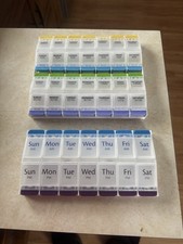 Push-Button Medtime Medicine/Pill Planner 4 times a day pill organizer  Bonus 1