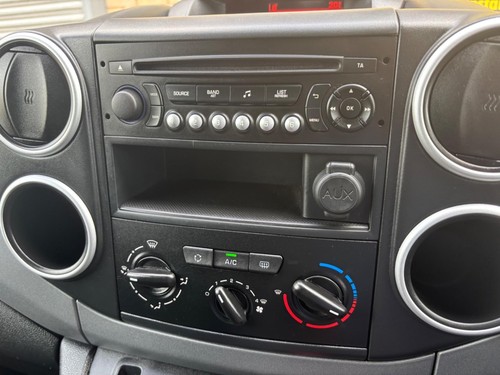 2018 Peugeot Partner Tepee 1.6 BlueHDi Active Euro 6 (s/s) 5dr MPV Diesel Manual - Picture 21 of 24