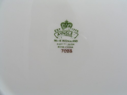 TWO AYNSLEY KENILWORTH GOLD 9 1/4" RIMMED BOWLS. - Picture 2 of 2