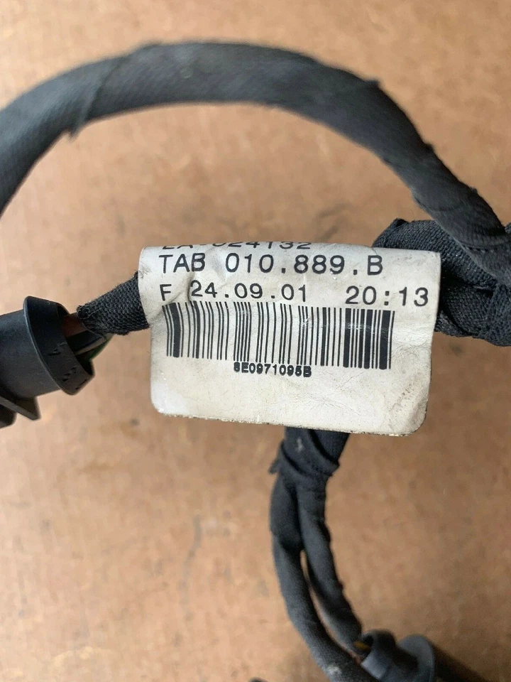 2002-2005 AUDI A4/A4 QUATTRO CHICOTE DE FIOS DE PARA-CHOQUE DIANTEIRO FABRICANTE DE EQUIPAMENTO ORIGINAL - Imagem 4 de 4