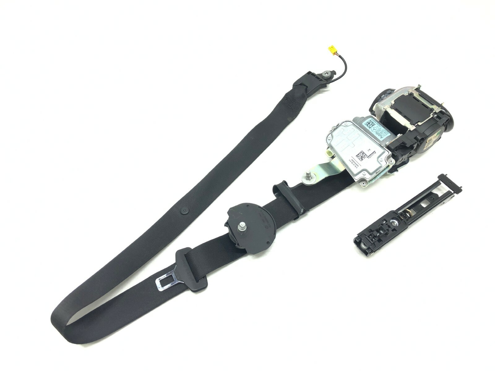 20102013 MERCEDESBENZ E350 W212 RIGHT PASSENGER FRONT SEAT BELT RETRACTOR OEM eBay