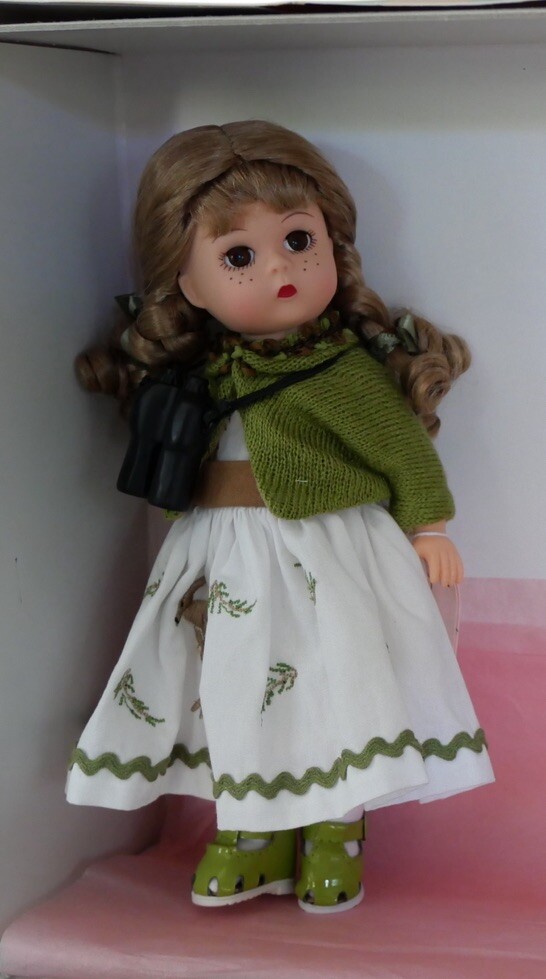 Madame Alexander 8 Inch Doll Australia Doll Plus Kangaroo #35965 2003