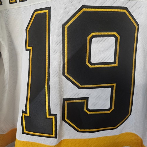 Vintage CCM Authentic NHL Boston Bruins Joe Thornton 19 White Jersey Mens M - Picture 12 of 12