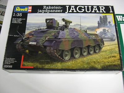 Revell 03353 – 1/35 Jaguar 1 Rocket Tank Destroyer, German Army, Plastic Model Kit