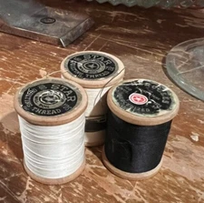 Vintage (3) Star 100 Yards Spool With Thread White And Hercules Black