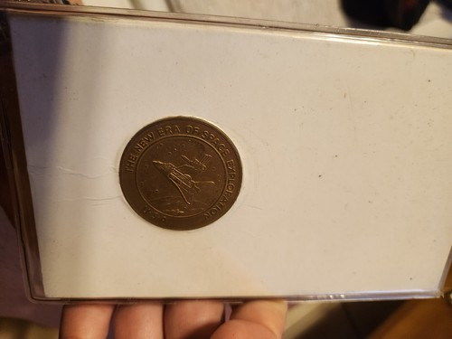 Spaceport Usa Solid Bronze 1988 Authentic With Original Sticker - Picture 7 of 10