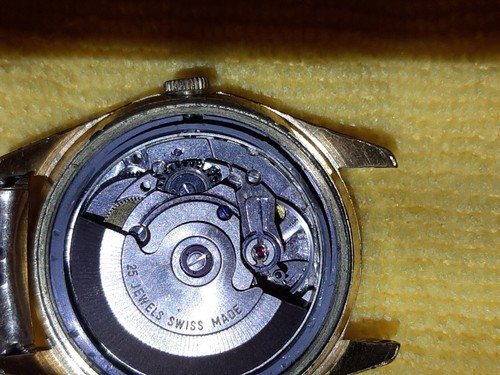 Jaquet-Droz Vintage Man's Gold Plated Automatic Wristwatch c 1968 - Picture 5 of 8