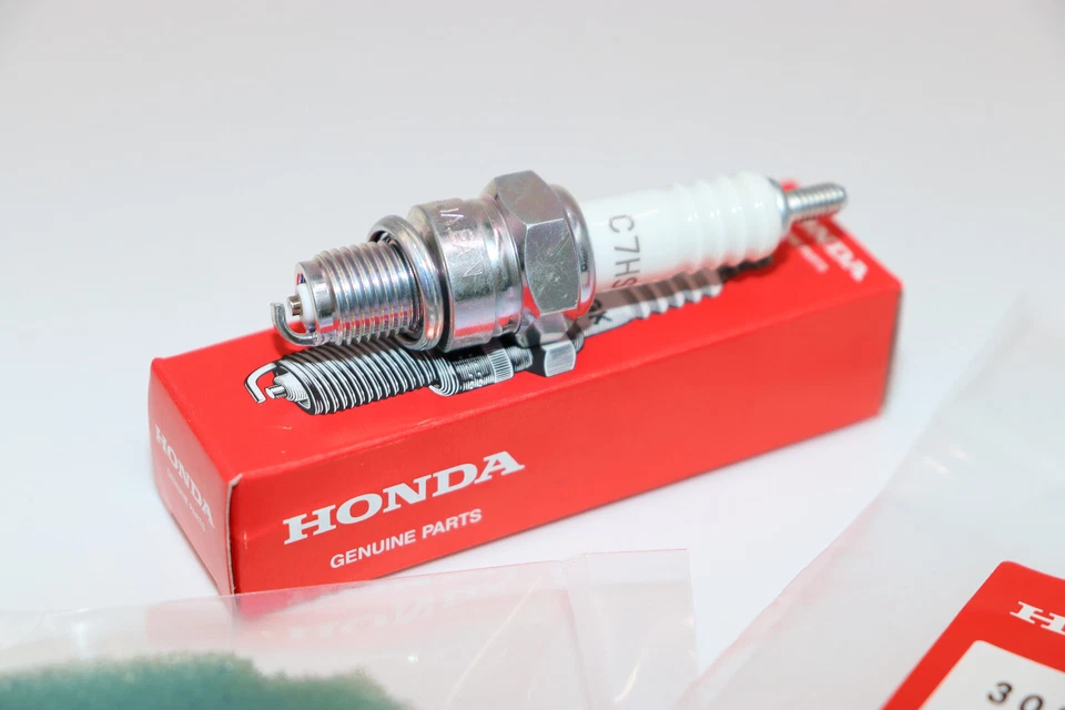 Kit de puesta a punto Honda QA50 1971 nuevos puntos QA50, bujía QA50, filtro de aire QA50 NUEVO Foto 2 de 4
