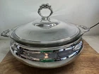 VTG WM Rogers Silverplate Footed Round Buffet Server w/ Pyrex 3 Qt Glass Dish