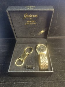 Galaxie by ELGIN.  Vintage watch with 3 decorative faceplates and jewelry box Vintage galaxie by elgin - Gem main image 4