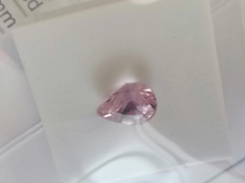 Kunzite Naturale 3,11 Carati Certificata È Blisterata (IGE) - Immagine 2 di 4