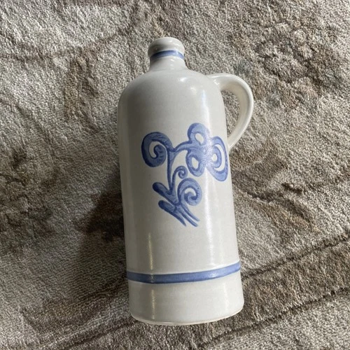 Pfaltzgraff Yorktowne Stoneware Tall Slim 10-in. Jug/Crock/Bottle #564Y Vintage