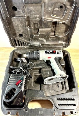 Skil 18V cordless Drill 2892-04 With Charger & Case. No Batteries (G)