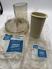 Vintage GE General Electric Food Processor D5FP1 replacement Lid W/chute, Pusher