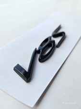 Bentley V8S badge - Black (1pk) Bentley Continental GT Flying Spur Gloss Black