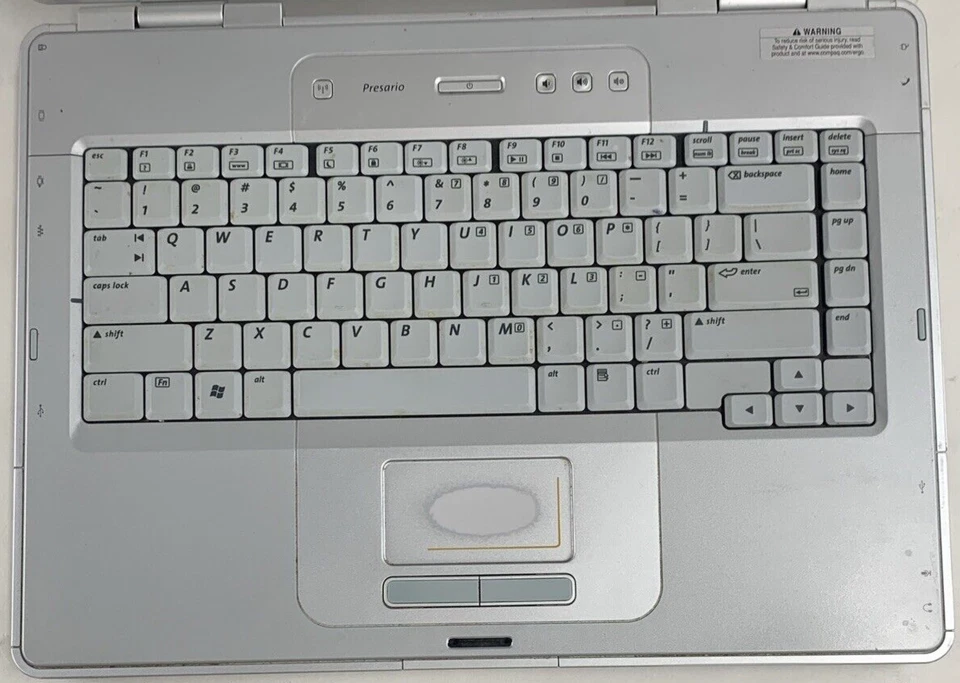 Compaq Presario C500 Intel Celeron 1.73GHz 1GB RAM 15.6" Sin Batería Sin HDD Sin Sistema Operativo Foto 3 de 4