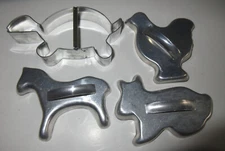 Lot 4 Vintage Metal Animal Shape Cookie Cutters Handles Turtle Horse Dog Chicken