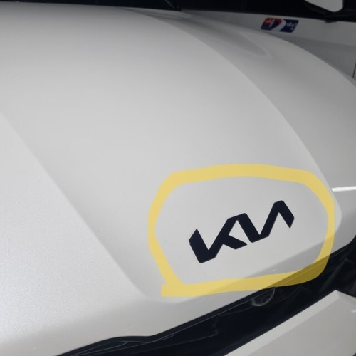 Front Hood Glossy Black  emblem fit KIA K5  2022 2023 2024 - Bild 1 von 2