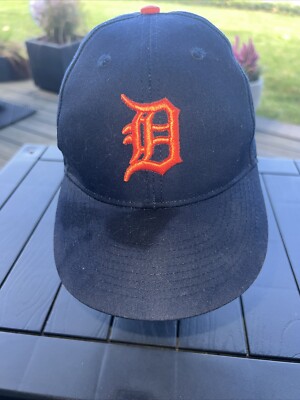Detroit Orange Script D on Navy Blue Hook Loop Team MLB OC Sports EUC