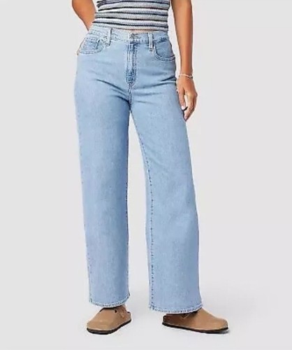 Denizen from Levi's Women's Vintage High-Rise Wide Leg Jeans - Saltwater Fade 18