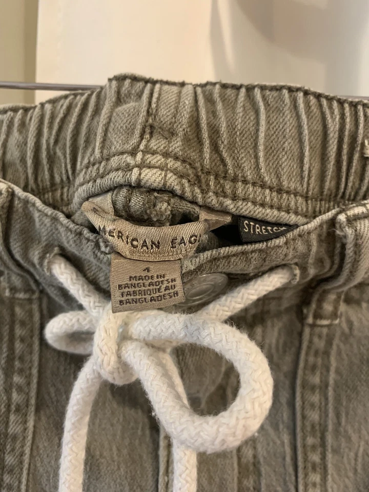 American Eagle Shorts Womens 4 Army Green Drawstring Cargo Utility Stretch - Image 2 of 3