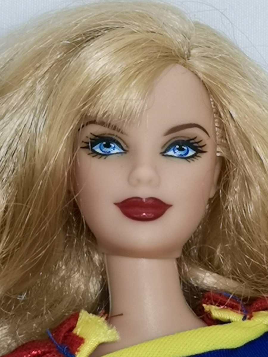 Barbie Doll Collector DC comics SUPERGIRL Silver Label L9639 Barbie Doll Collector DC comics SUPERGIRL Silver Label L9639