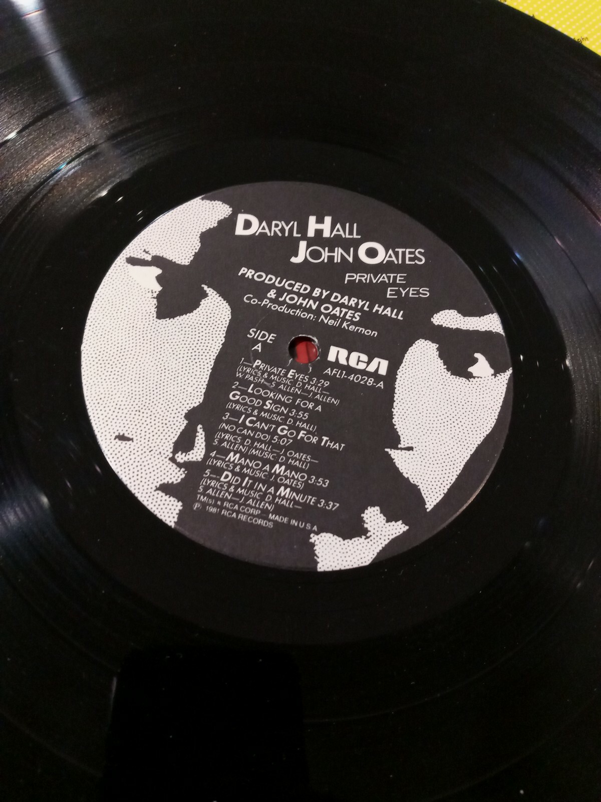 Daryl Hall John Oates Private Eyes Original 1981 Vinyl Lp Rca Stereo 4028 Vg For Sale Online Ebay