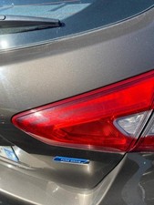 Feu arrière Nissan Pulsar