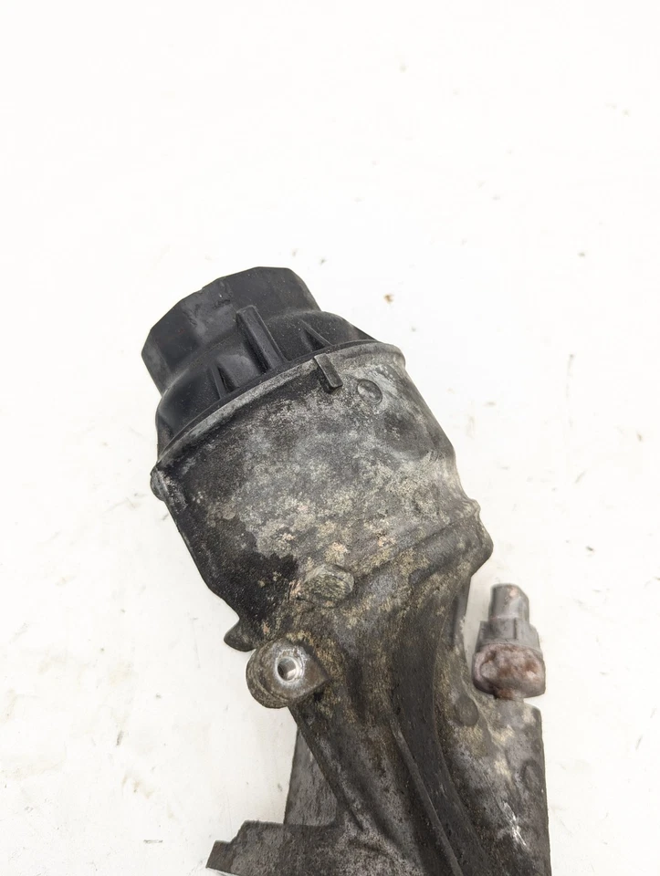 08-16 Carcasa de filtro de aceite de motor Lexus LS600HL 2URFSE 1307 OEM Foto 2 de 4