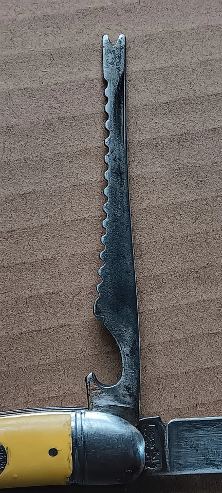 Cuchillo de pesca abrebotellas y escalador vintage Imperial Prov, RI EE. UU. 2 hojas Foto 4 de 4