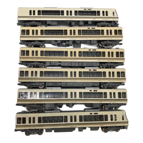 KATO 10-170 221 Series Suburban Electric Train Excellent JAPAN - Picture 3 of 7
