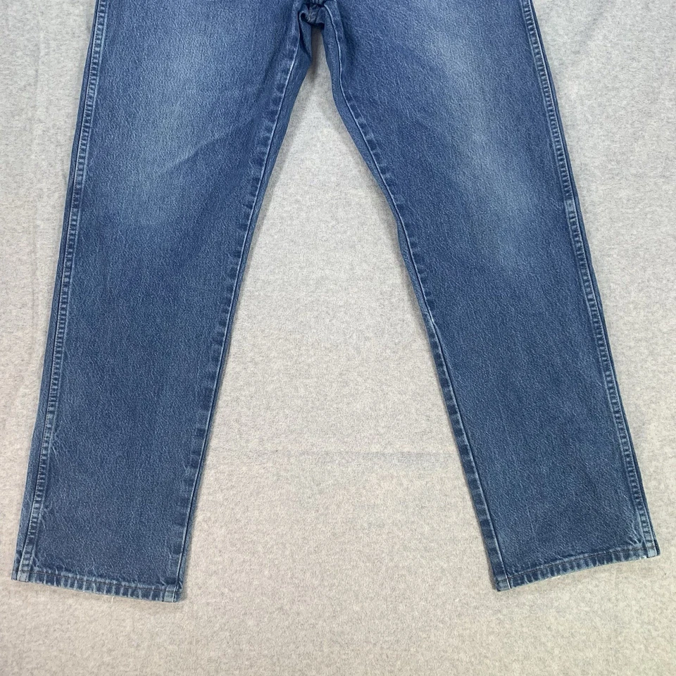 Pantalones de mezclilla azules vintage Wrangler corte vaquero para hombre 34x36 corte relajado occidental Foto 3 de 4