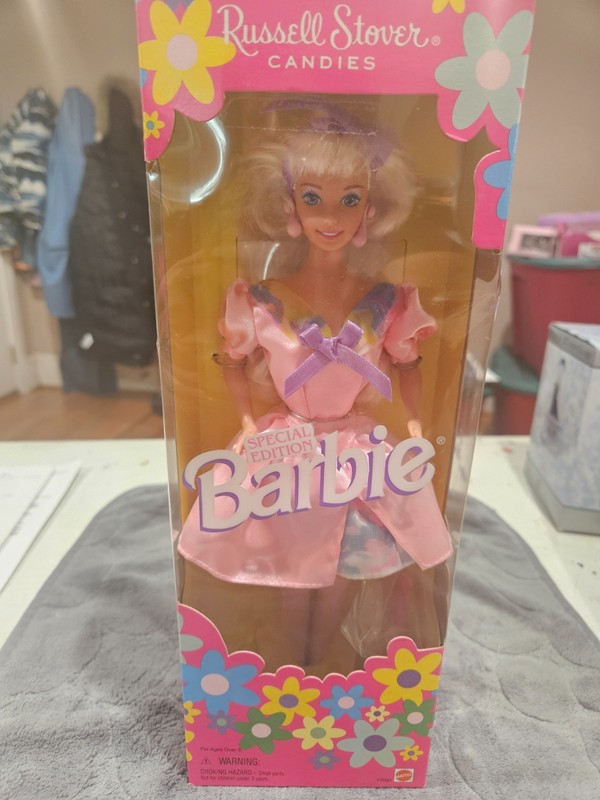 Russell Stover Candies Special Edition Barbie Doll Mattel 1996 #17091 New In Box
