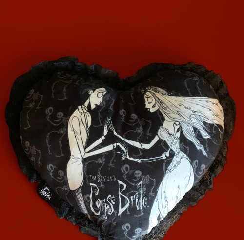 19” CORPSE BRIDE Pillow Black Ruffle Lace Trim Emily & Victor Tim Burton (VC588)