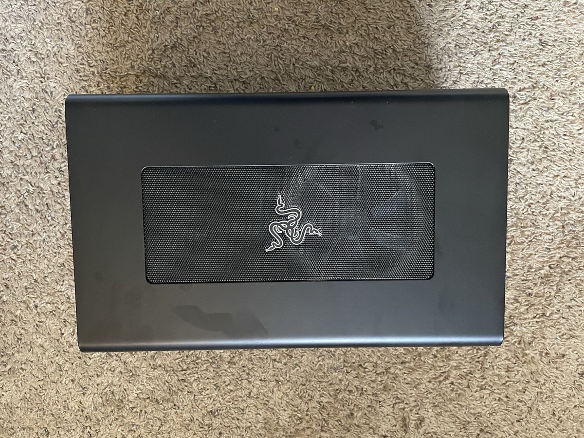 Razer Core X Chroma + Radeon RX570 美品 【公式通販】