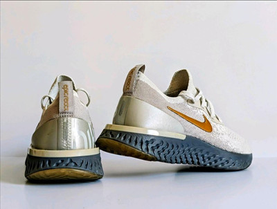 Nike Wmns Epic React Flyknit Premium 'Vast Grey Gold'