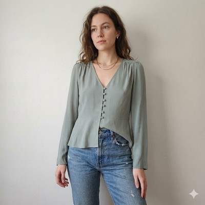 Aritzia Wilfred Silk Top Womens Medium Green Button Front V-Neck Quiet Luxury