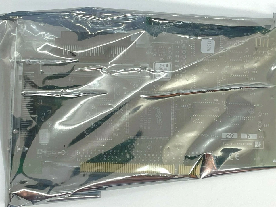 Q LOGIC PC2010403-11 QLA1040 PCI SCSI CONTROLLER BOARD with cables and box - Image 2 of 4