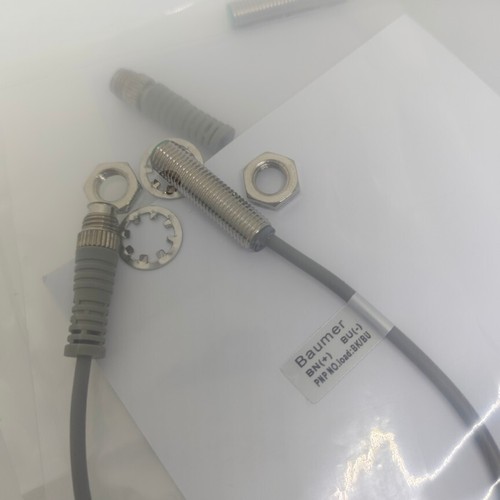 1PC New Original BAUMER ELECTRIC PROXIMITY SENSOR IFRM 08P1701/KS35L - Picture 3 of 3