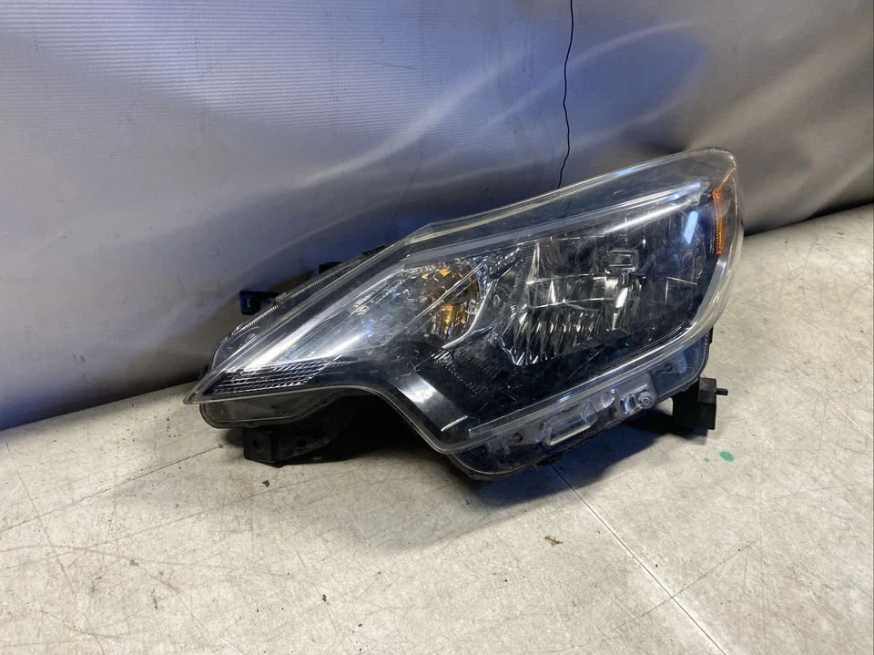 Faro halógeno izquierdo Nissan Versa Note 2017 2018 2019 OEM Foto 2 de 4