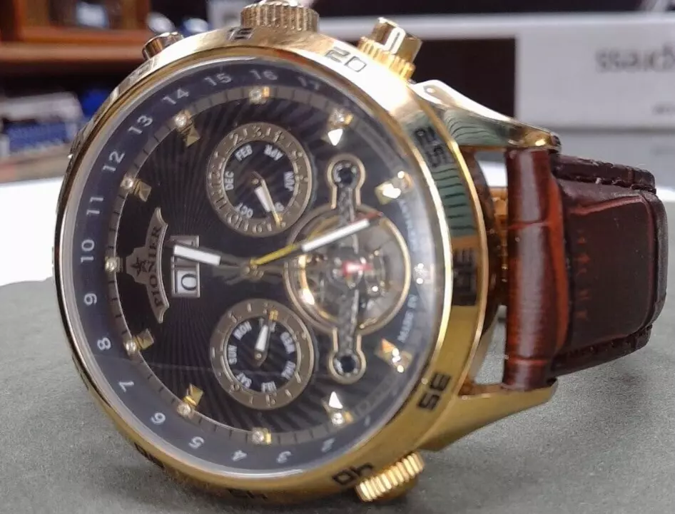 Pionier watch outlet