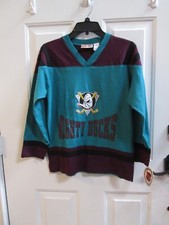 Vtg in new condition NHL Mighty Ducks long sleeves shirt Sz 10-12