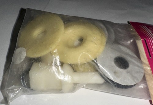CRM Body Post (2) With Body Washers Clips Soft Body Sticky Pads New Vintage RC - Picture 2 of 7