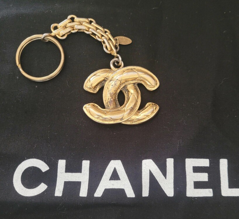 CHANEL Key Ring Chain Holder Bag Charm Coco Gold CC Vintage